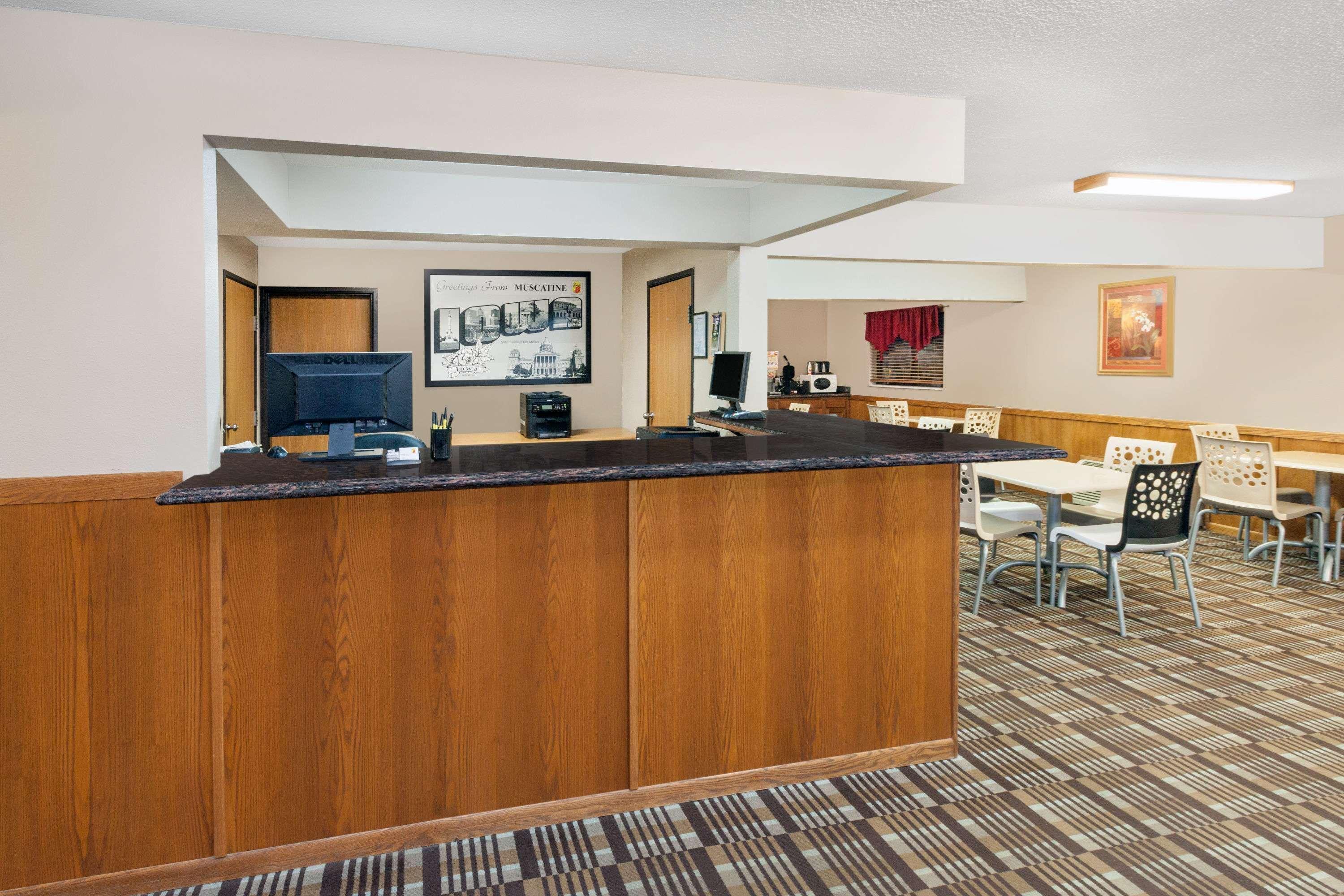 Hotel Super 8 By Wyndham Muscatine Zewnętrze zdjęcie